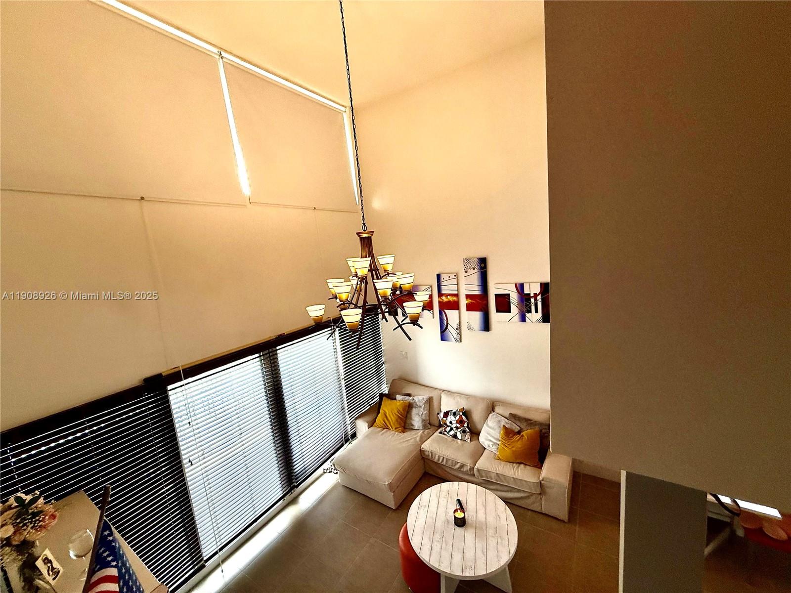 498 SW 2nd St #201 Miami, FL 33130