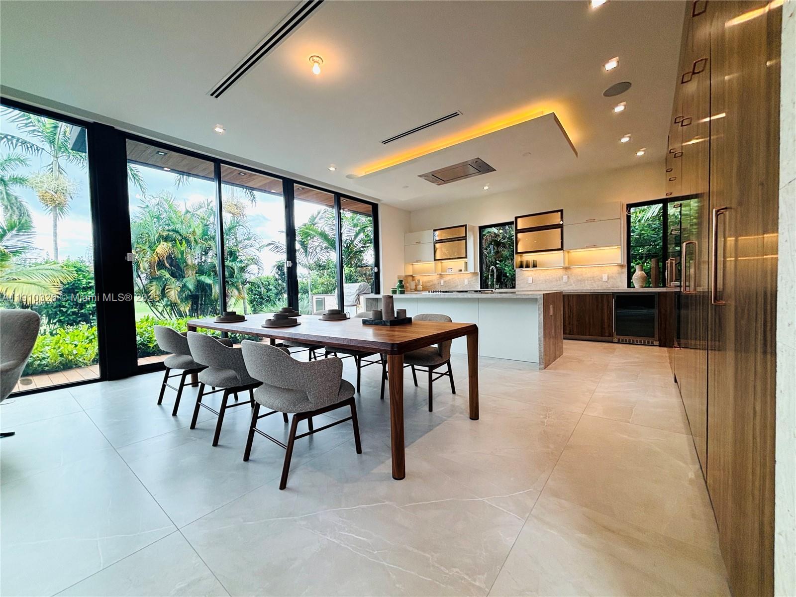 5825 Alton Rd Miami Beach, FL 33140