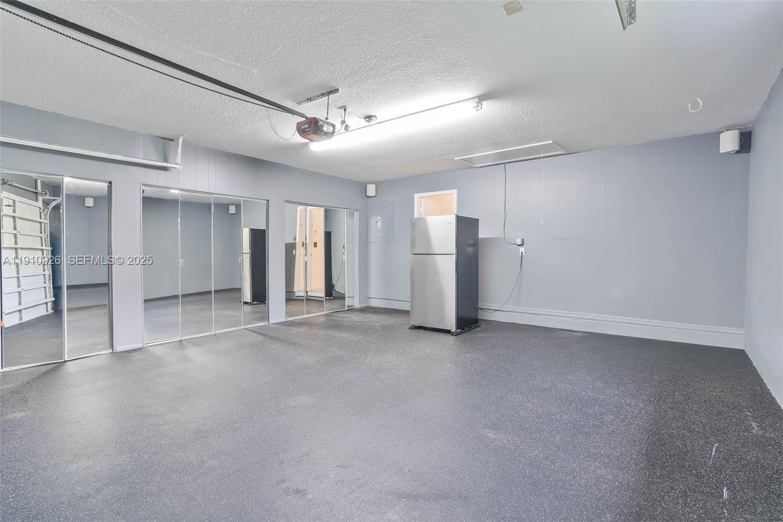 1222 Manor Ct Weston, FL 33326