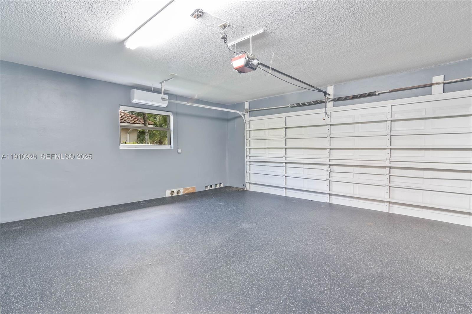 1222 Manor Ct Weston, FL 33326