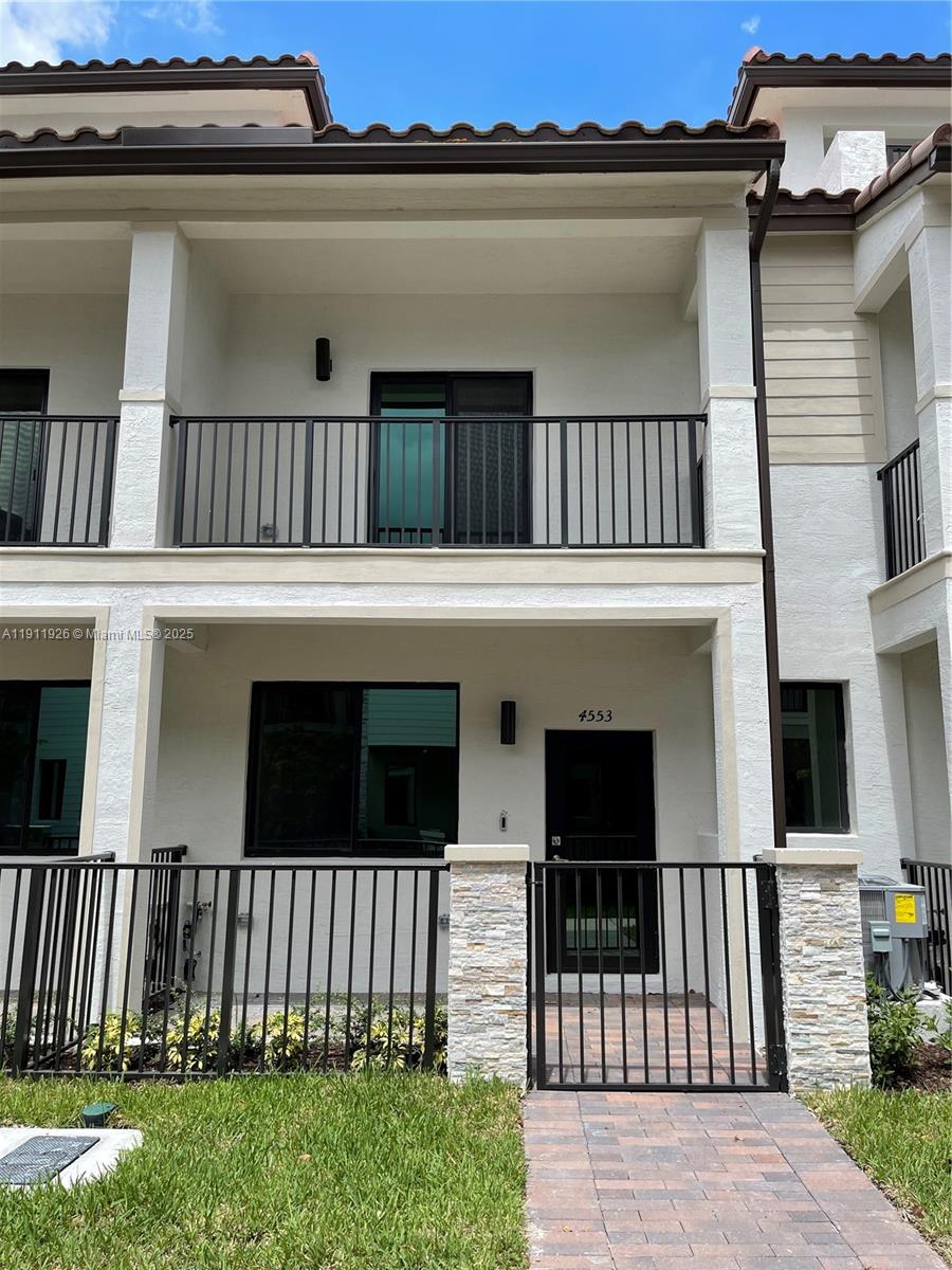 4553 NW 83rd Path #4553