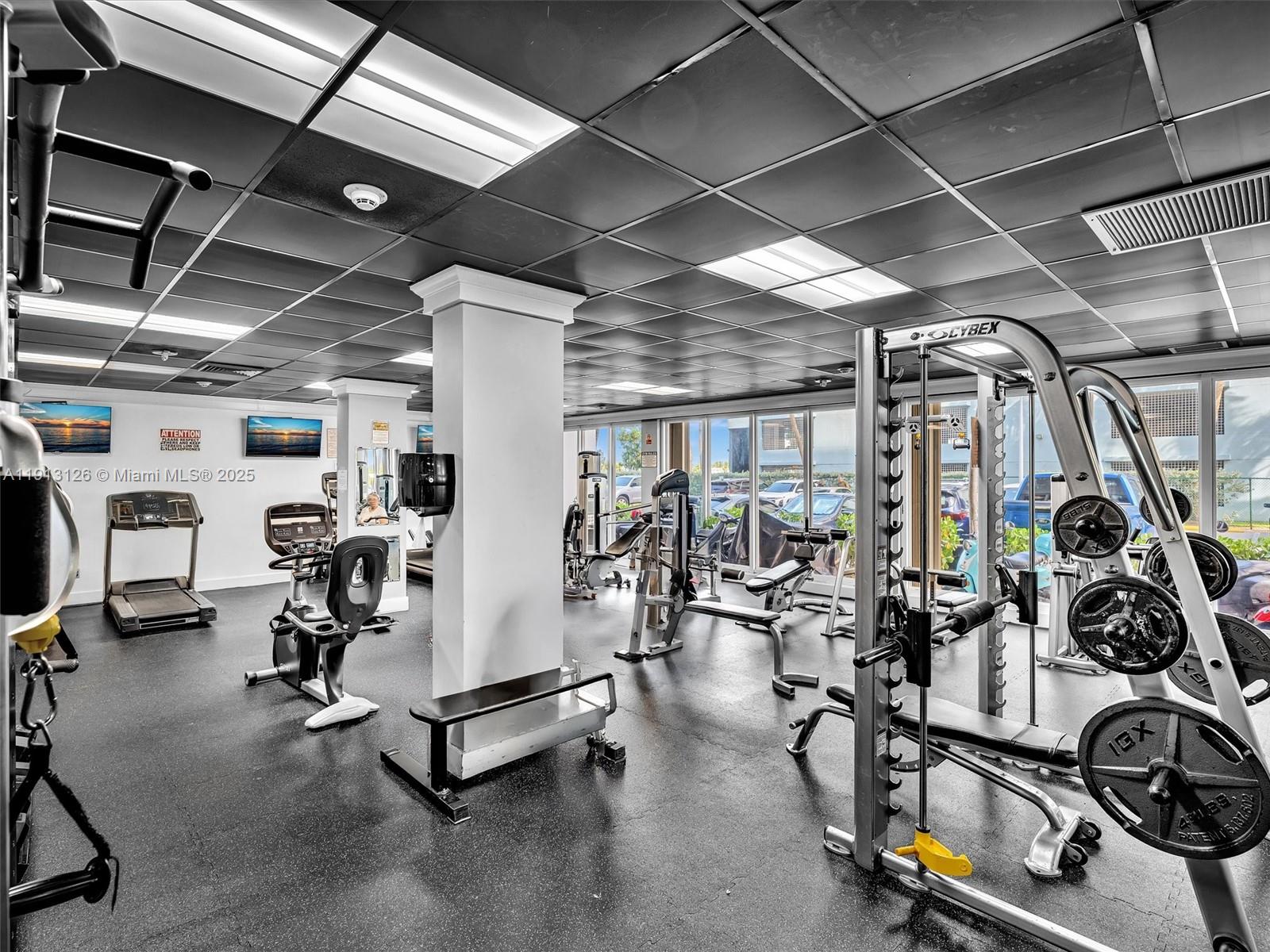 1865 79th St Cswy #11D North Bay Village, FL 33141