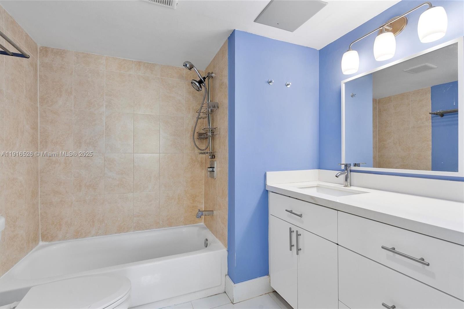 3703 NE 166th St #808 North Miami Beach, FL 33160