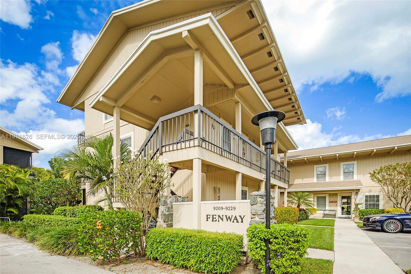 9219 SE Riverfront Ter #G