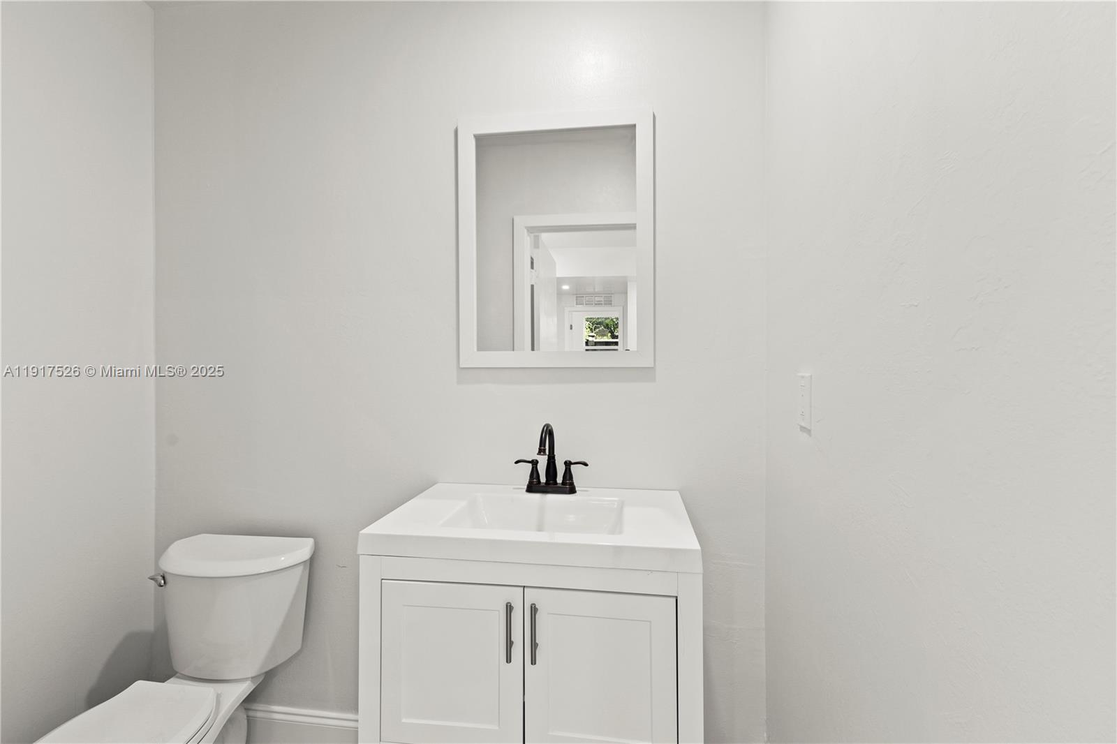 305 NW 58th St Miami, FL 33127