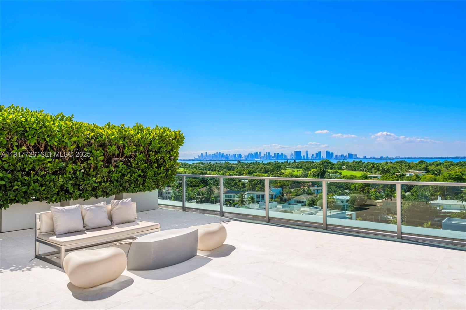 201 Aqua Ave #801 Miami Beach, FL 33141