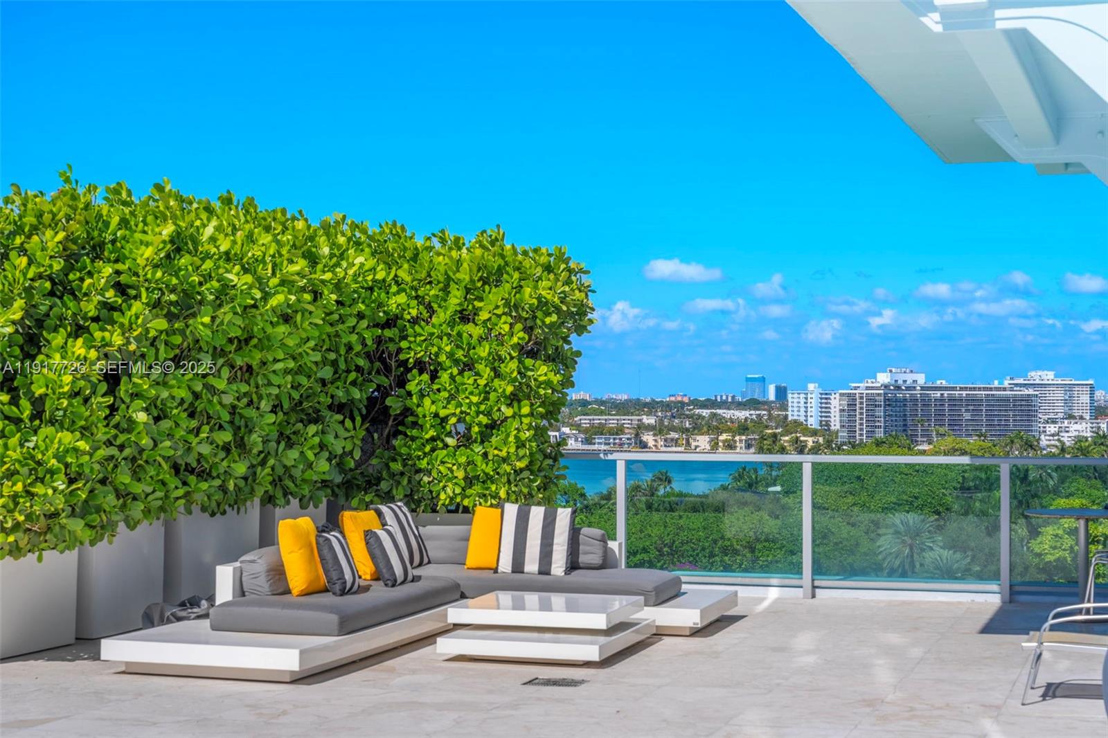 201 Aqua Ave #801 Miami Beach, FL 33141