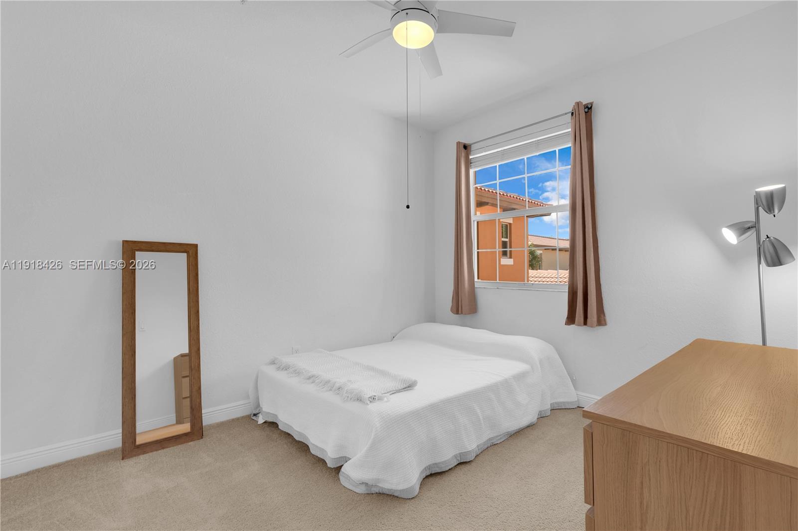 1516 SW 147th Ave Pembroke Pines, FL 33027