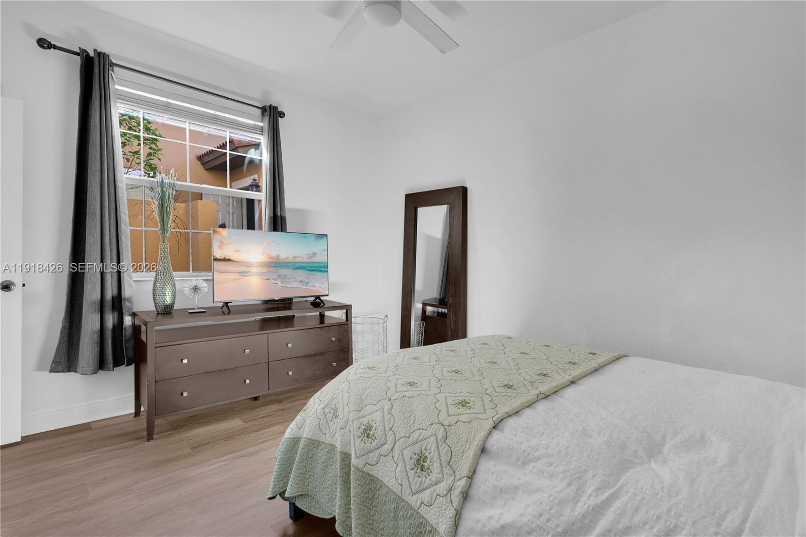 1516 SW 147th Ave Pembroke Pines, FL 33027