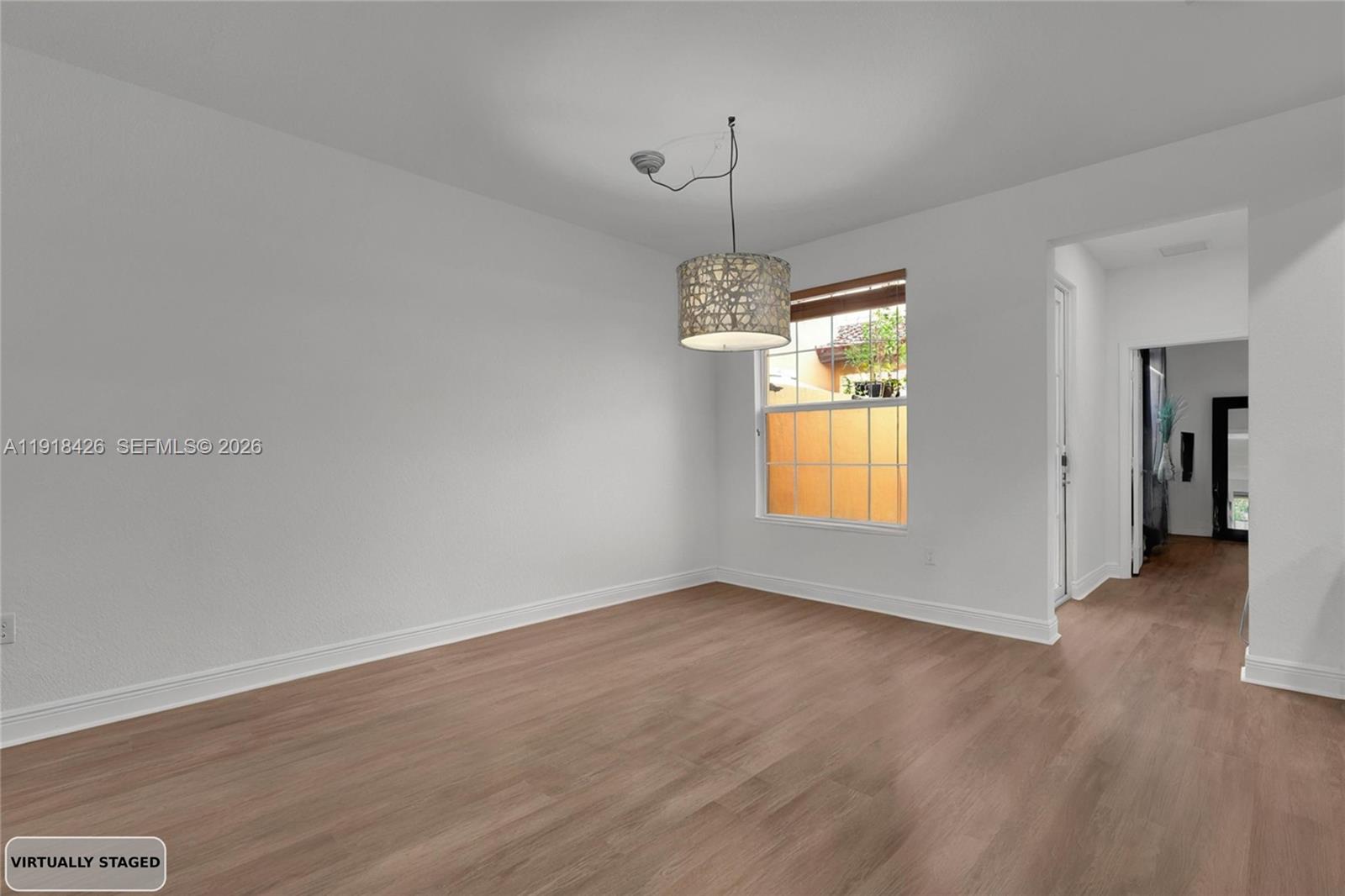 1516 SW 147th Ave Pembroke Pines, FL 33027