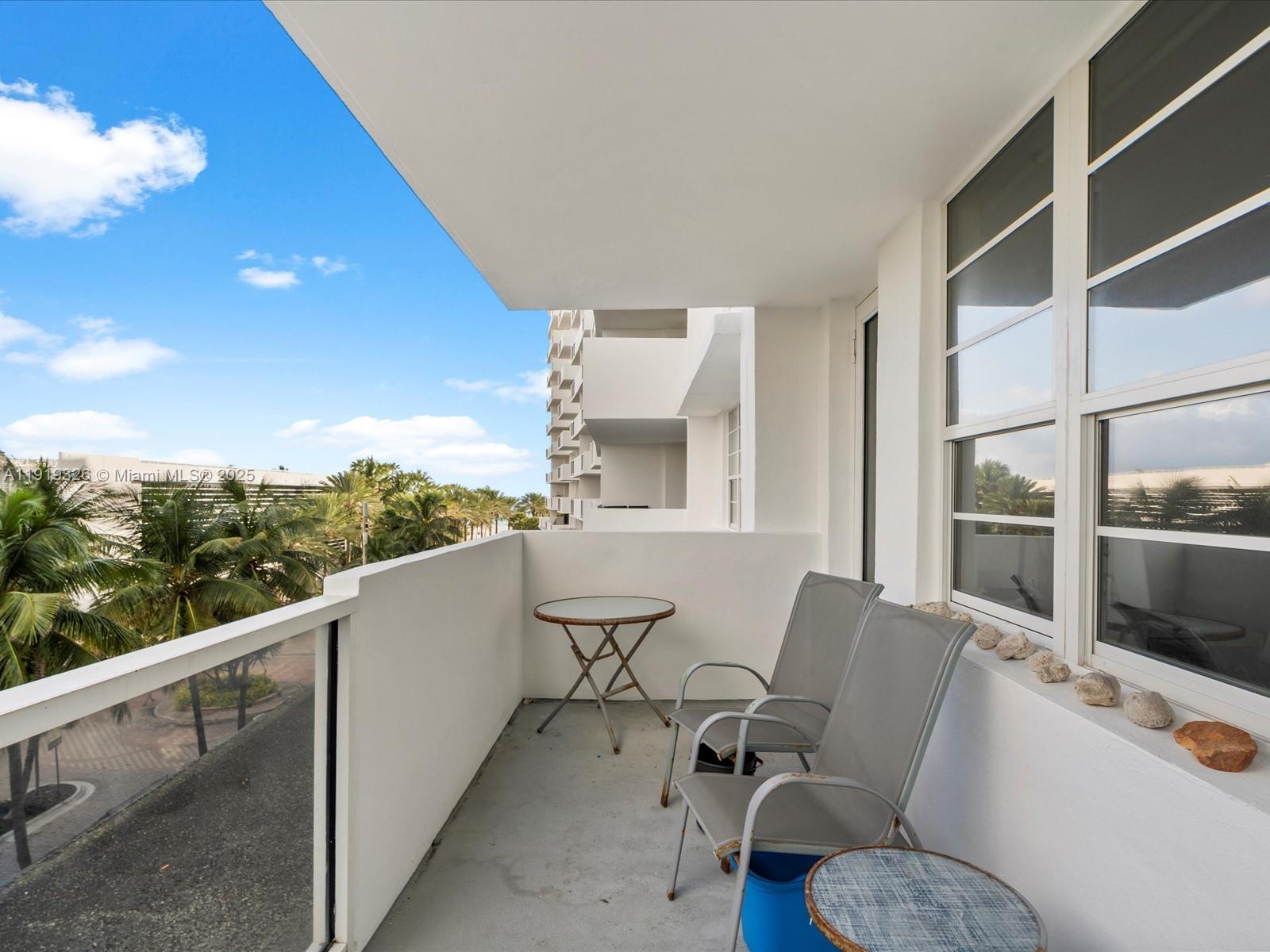 image The Decoplage Condo5