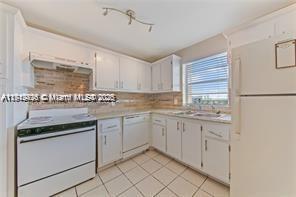 2025 NE 164th St #904 North Miami Beach, FL 33162