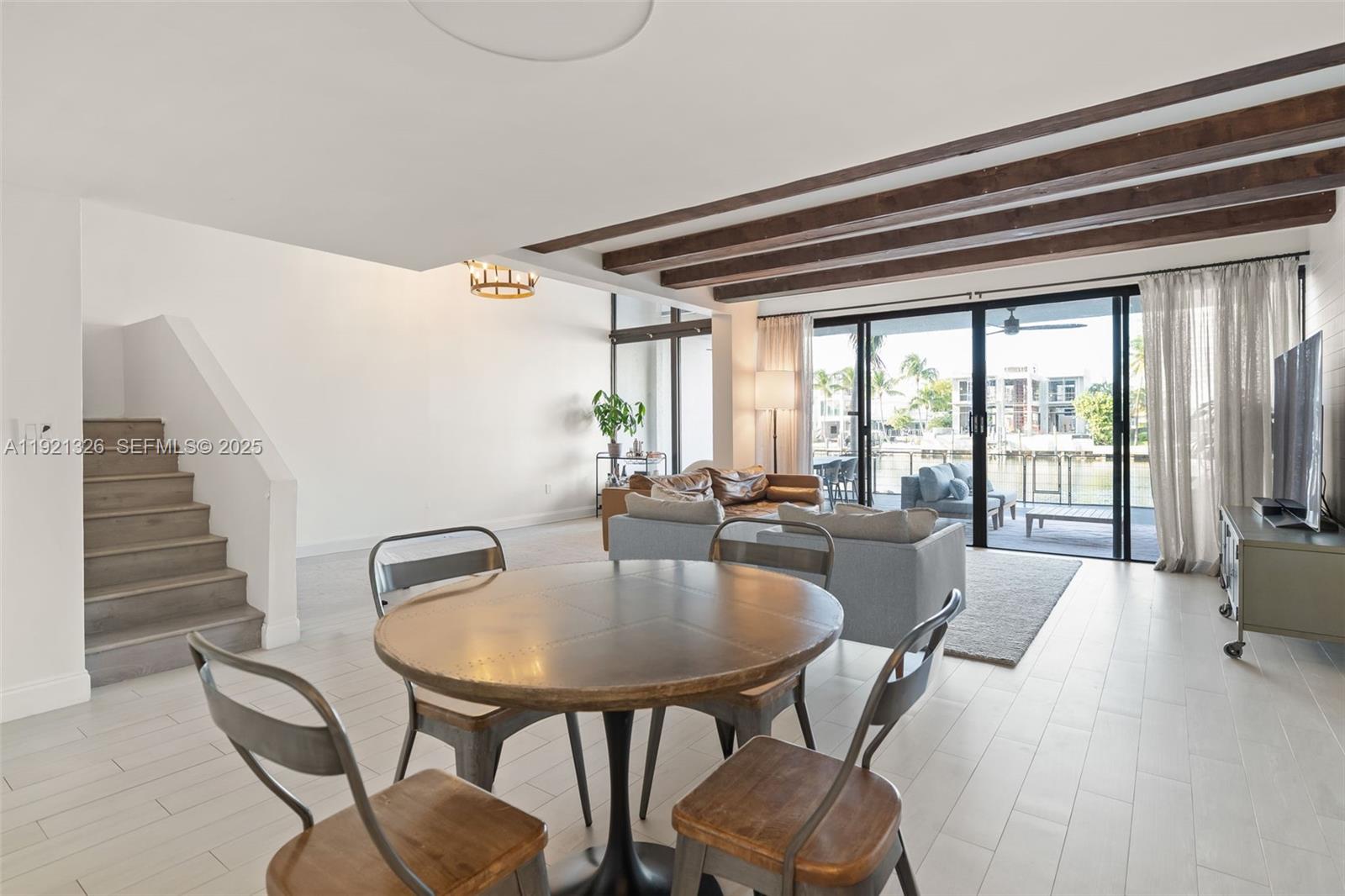 429 Poinciana Dr #1415 Sunny Isles Beach, FL 33160