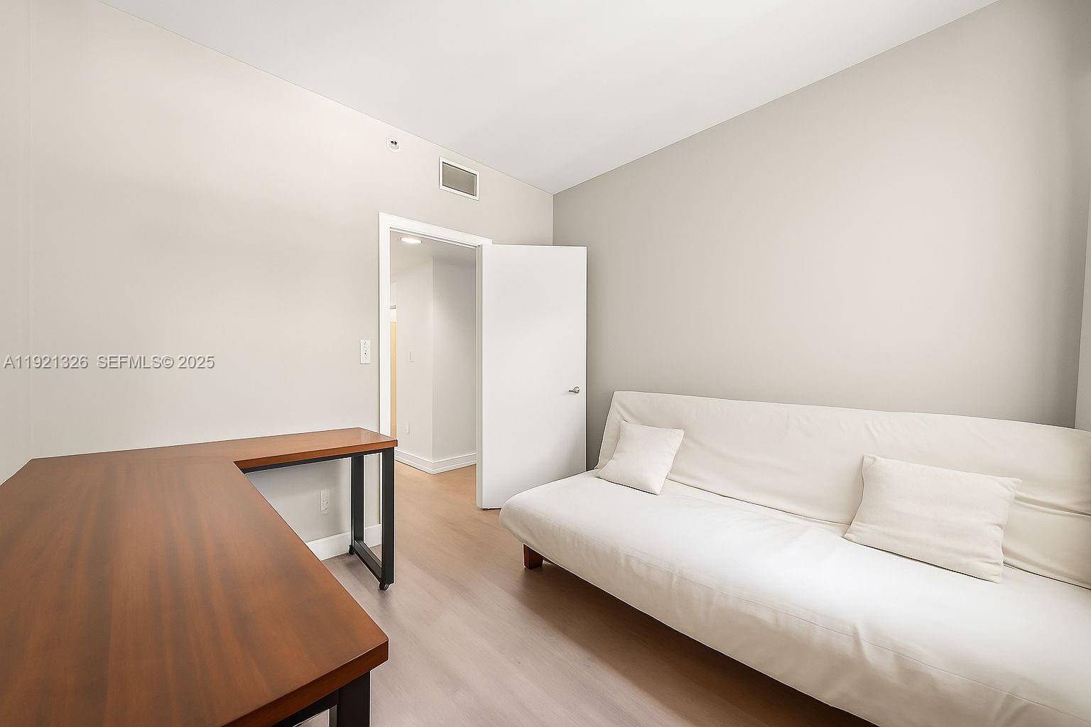 429 Poinciana Dr #1415 Sunny Isles Beach, FL 33160