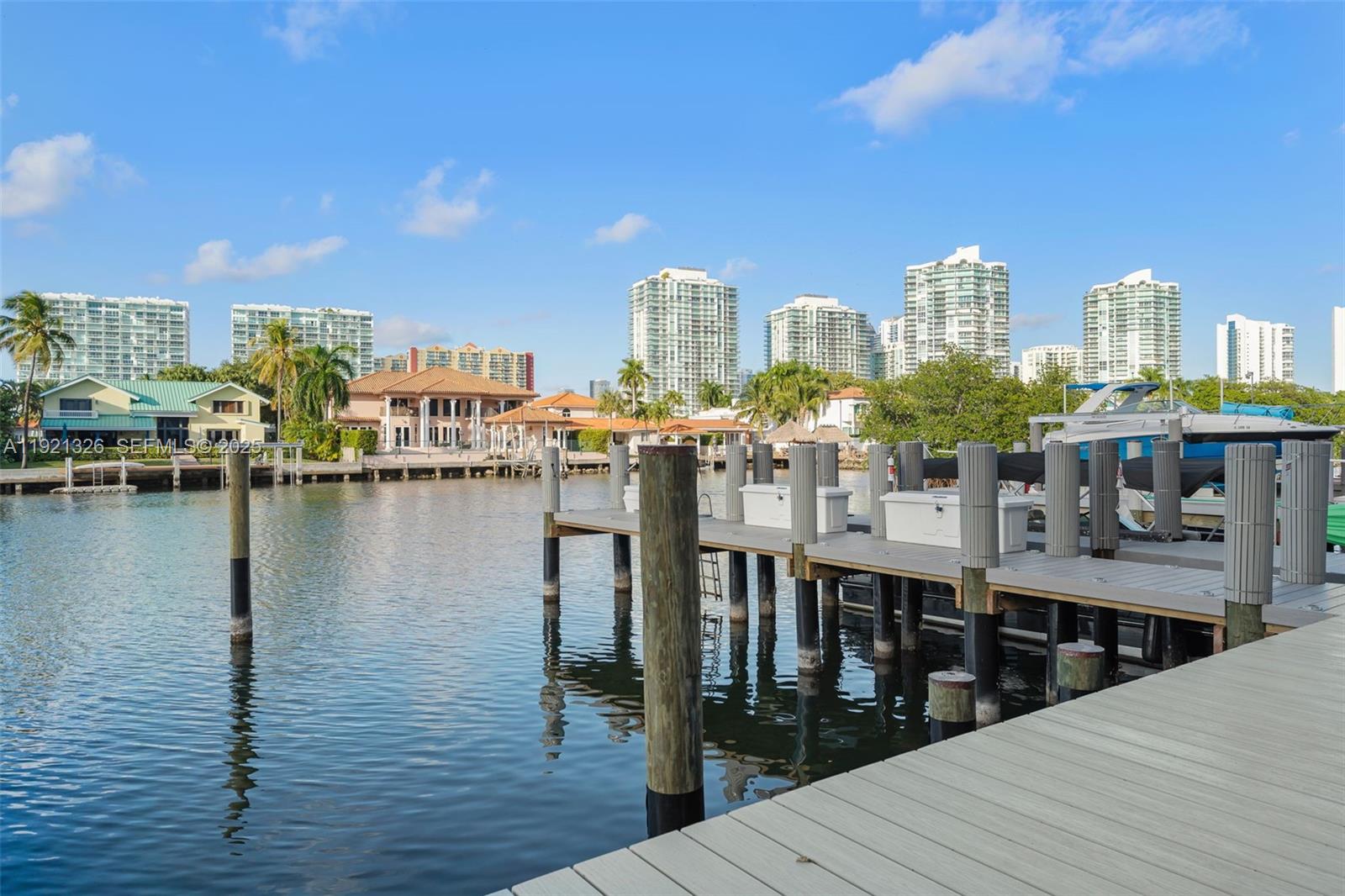 429 Poinciana Dr #1415 Sunny Isles Beach, FL 33160