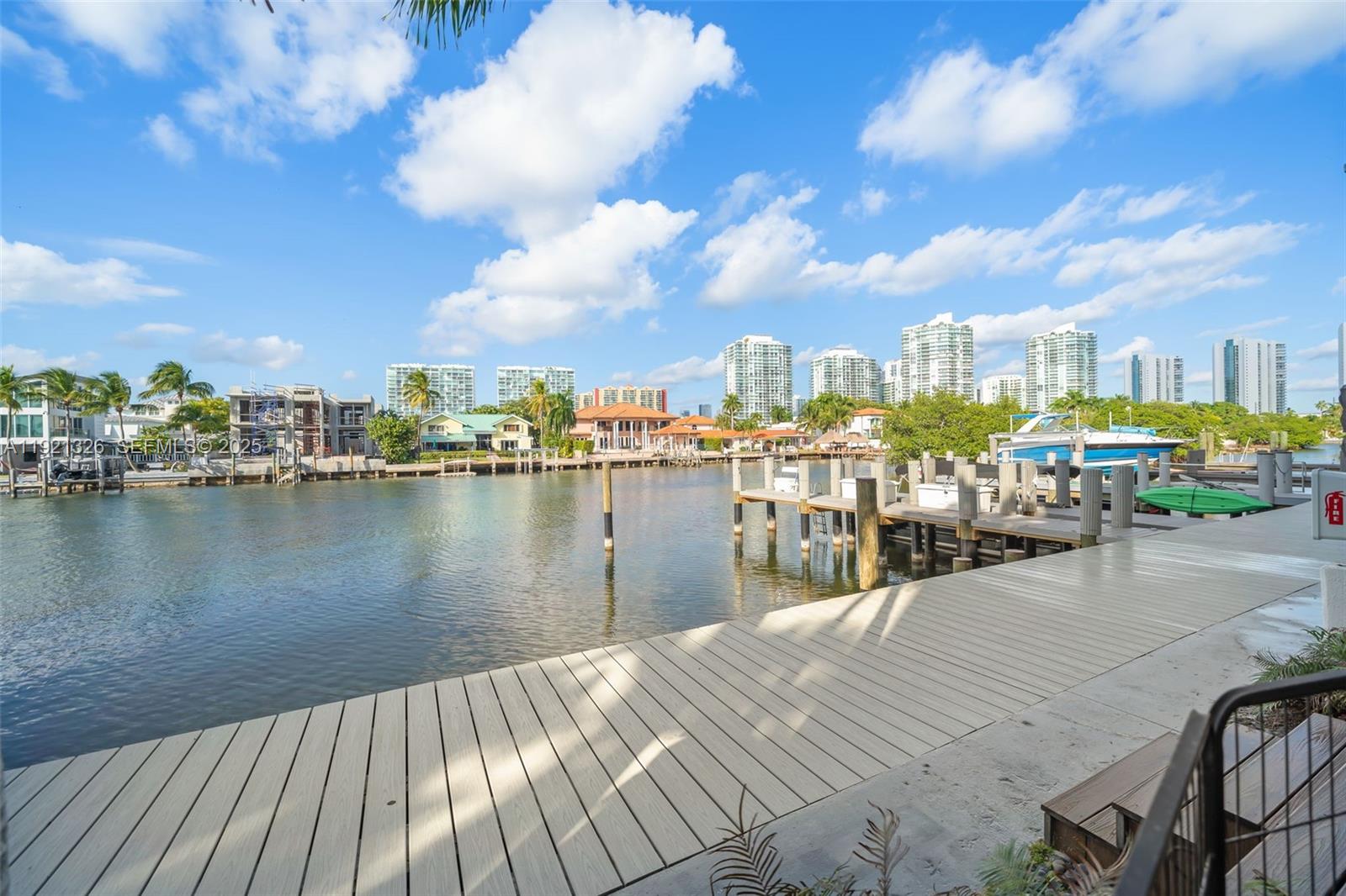 429 Poinciana Dr #1415 Sunny Isles Beach, FL 33160