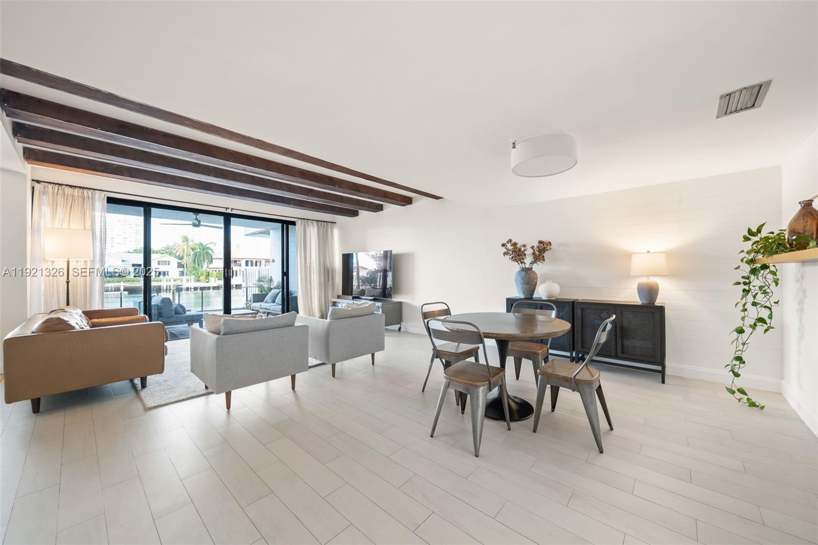 429 Poinciana Dr #1415 Sunny Isles Beach, FL 33160