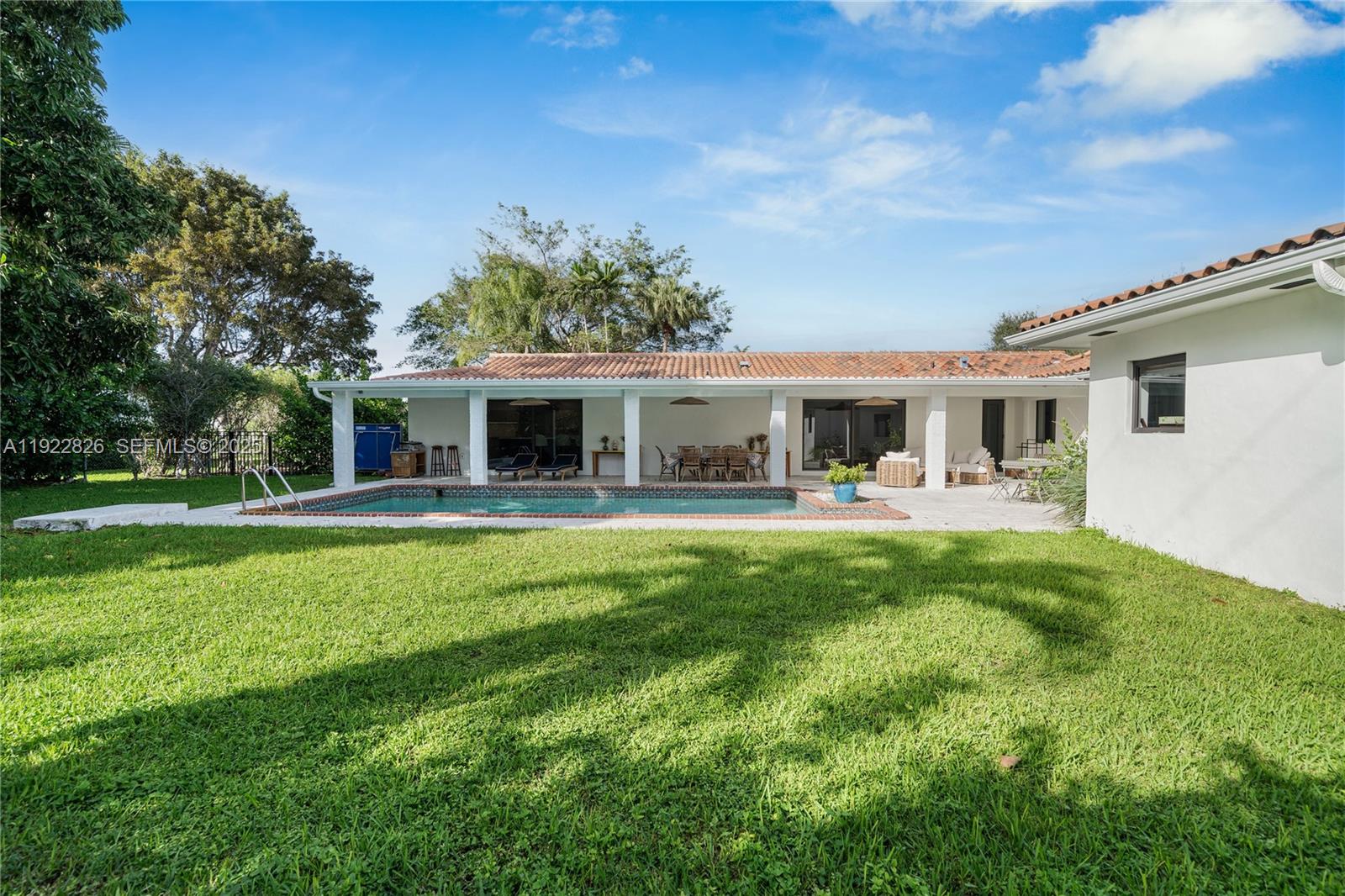 7220 SW 107th Ter Pinecrest, FL 33156