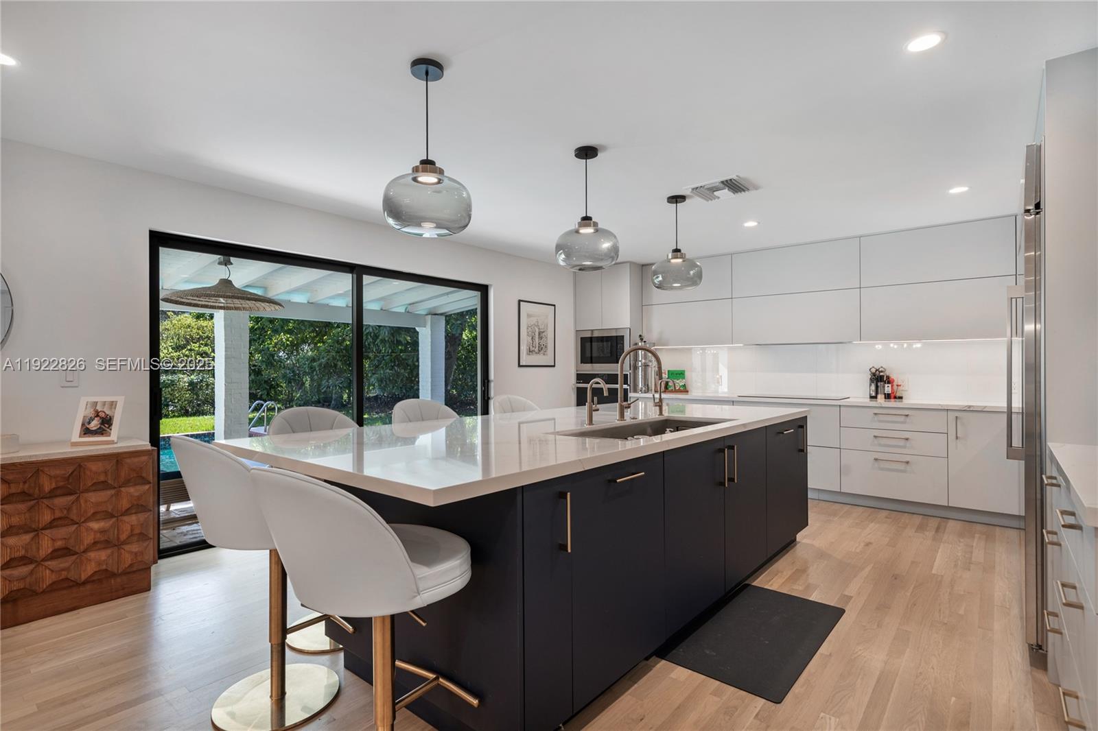 7220 SW 107th Ter Pinecrest, FL 33156