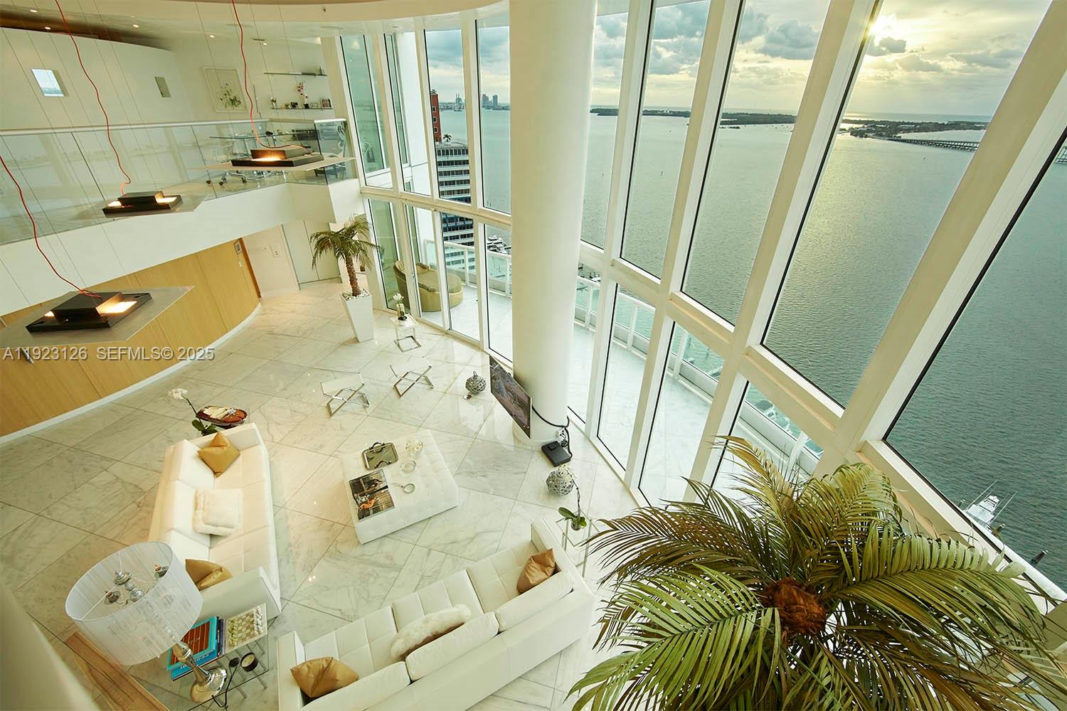 1643 Brickell Ave #2902 Miami, FL 33129