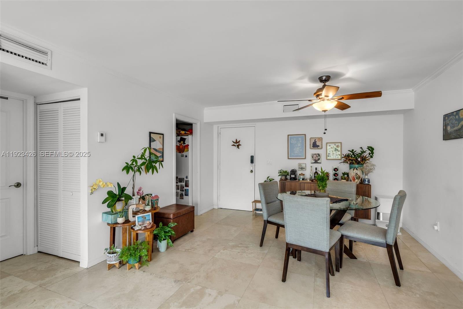 255 Galen Dr #2E Key Biscayne, FL 33149