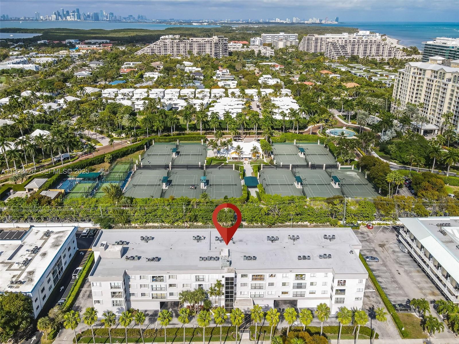 255 Galen Dr #2E Key Biscayne, FL 33149