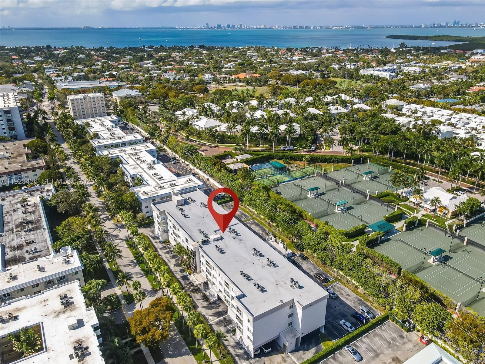 255 Galen Dr #2E Key Biscayne, FL 33149