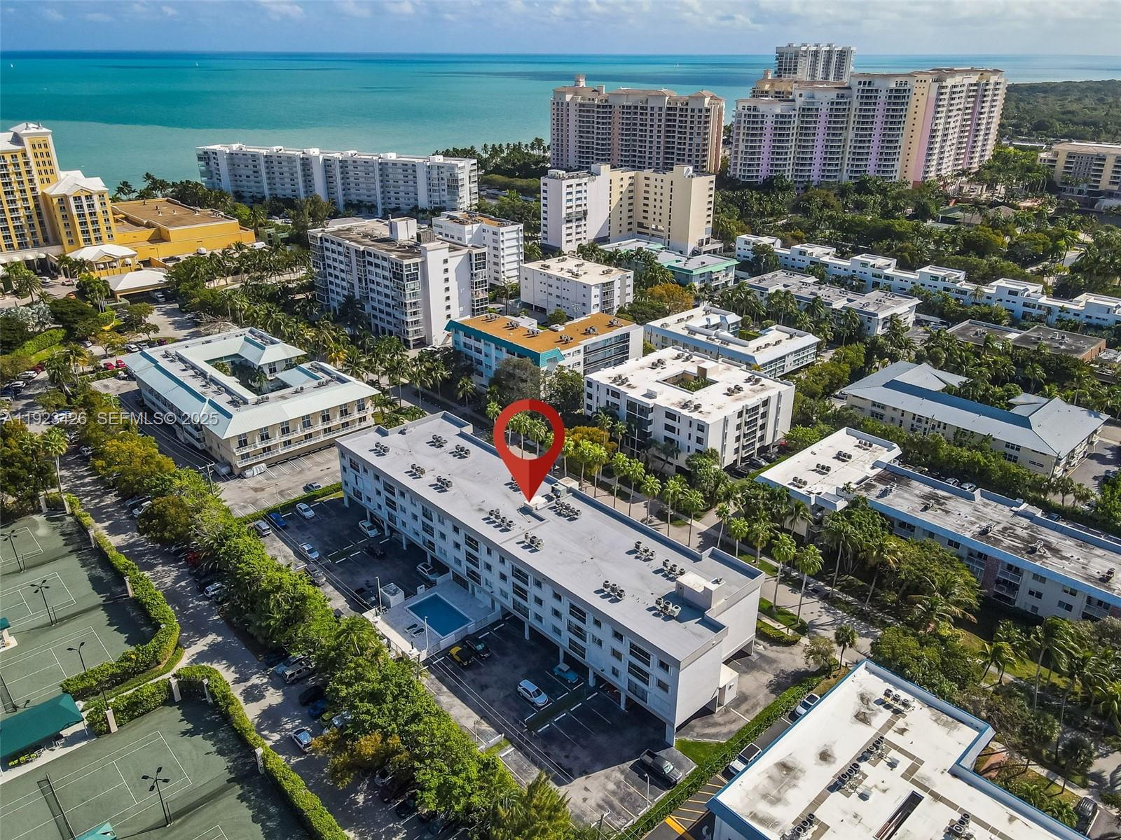 255 Galen Dr #2E Key Biscayne, FL 33149