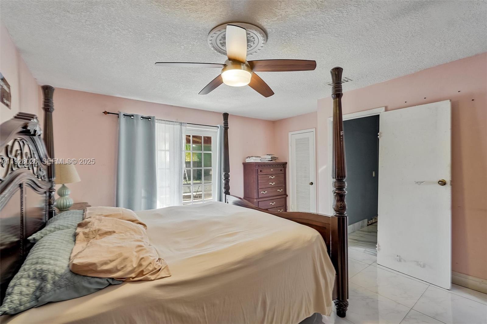 8113 Rose Marie Cir Boynton Beach, FL 33472