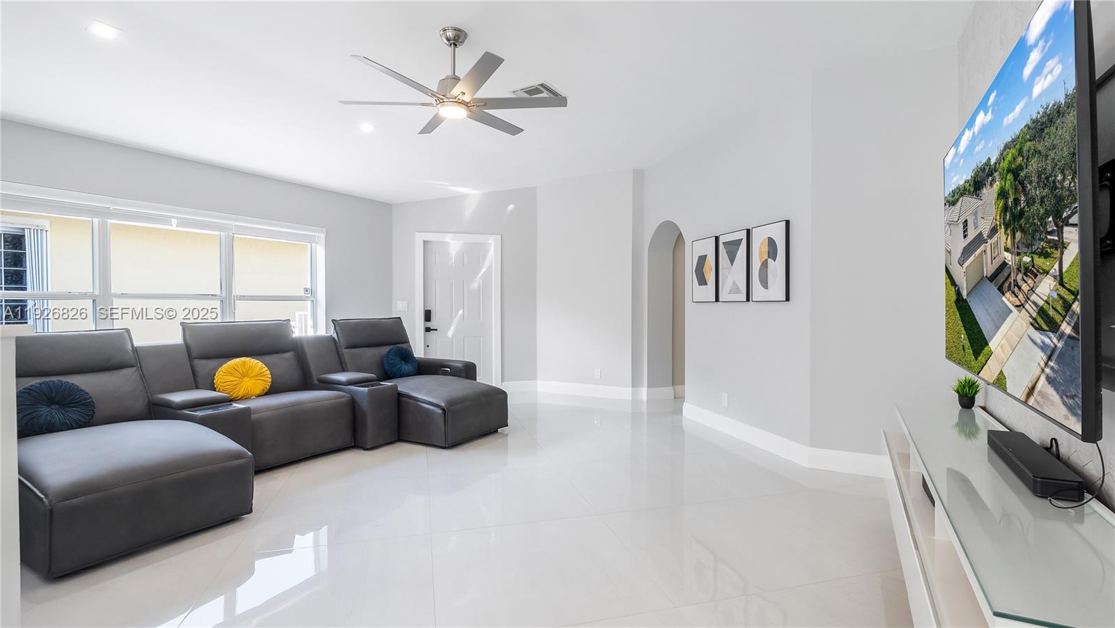 4908 Lombard Pass Dr Lake Worth, FL 33463