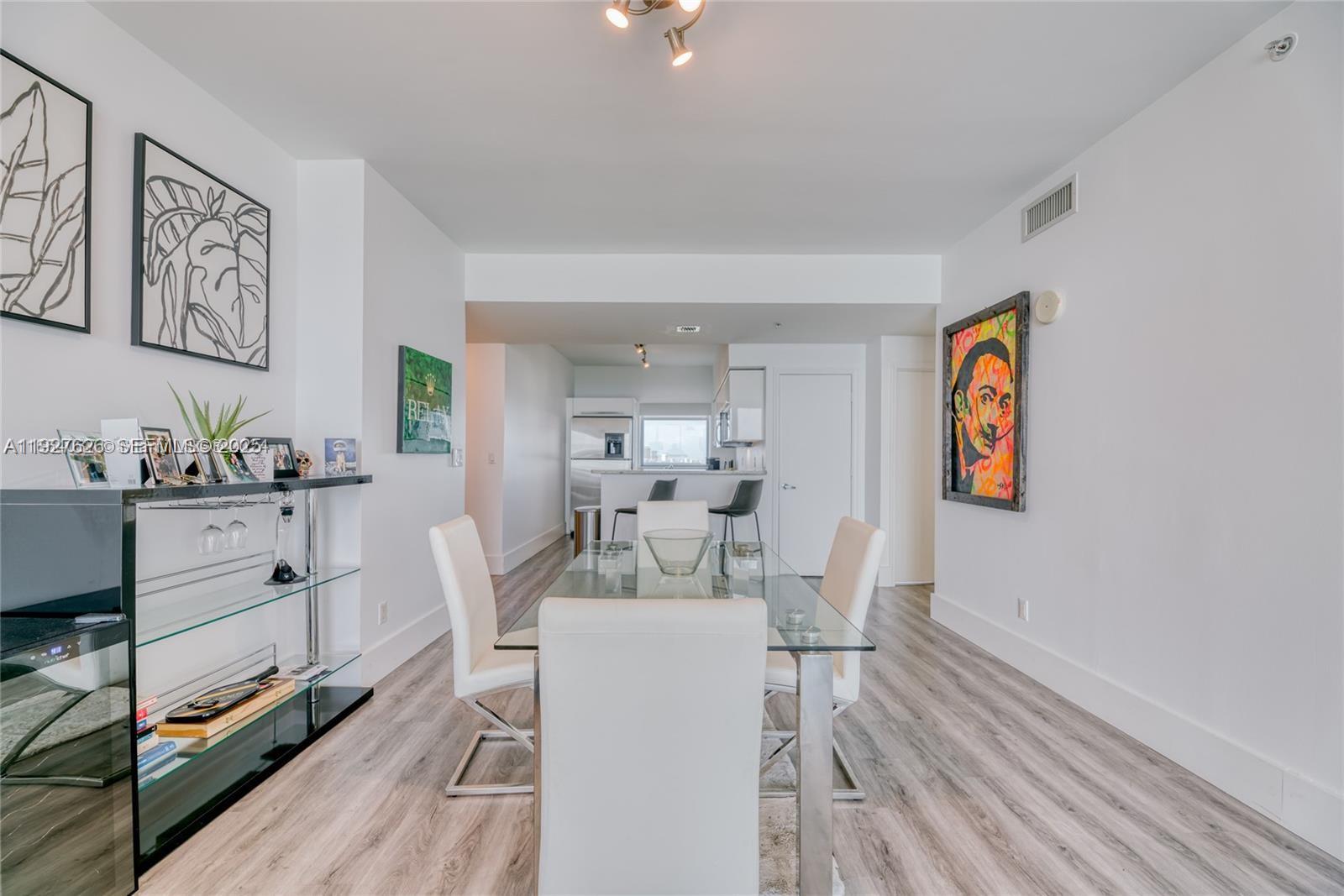 601 NE 36th St #2707 Miami, FL 33137