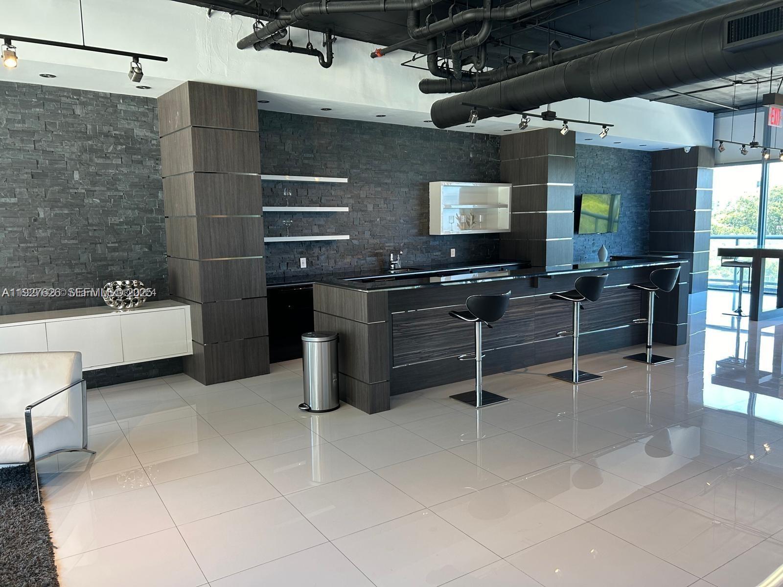 601 NE 36th St #2707 Miami, FL 33137