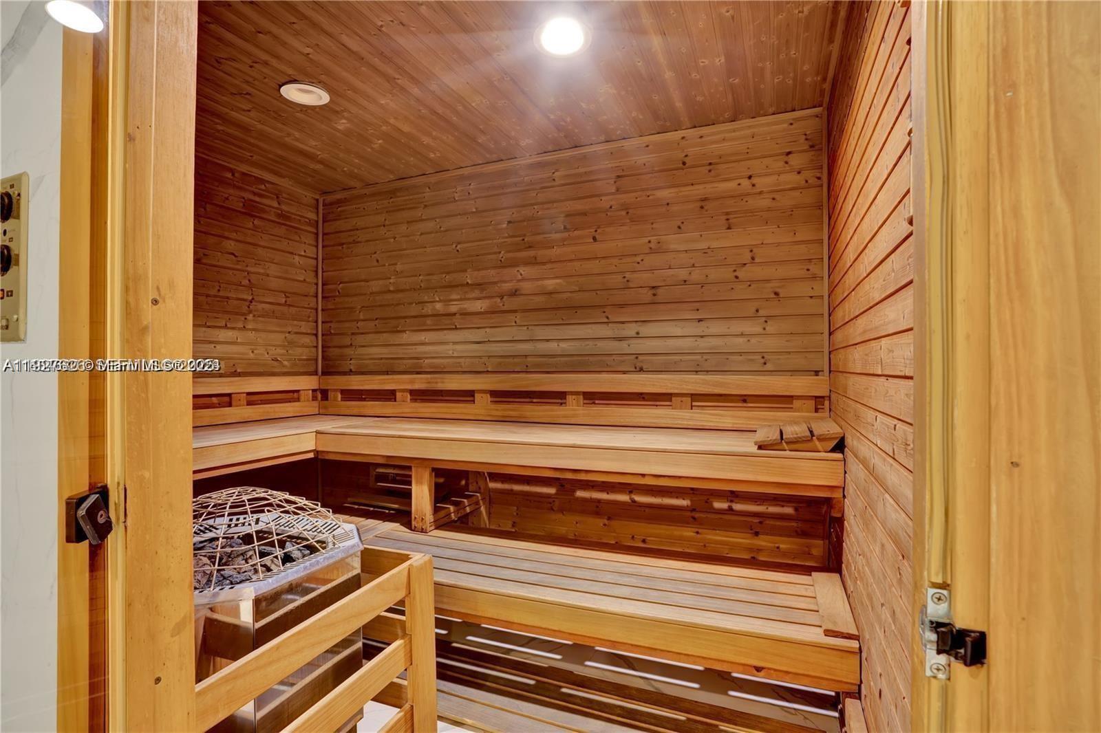 601 NE 36th St #2707 Miami, FL 33137