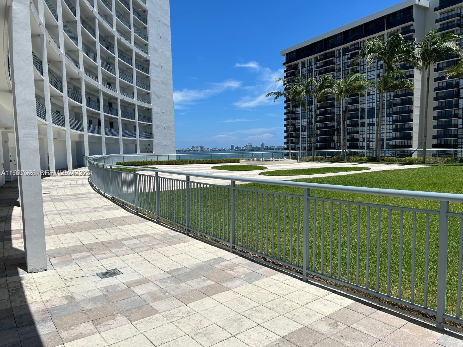 601 NE 36th St #2707 Miami, FL 33137