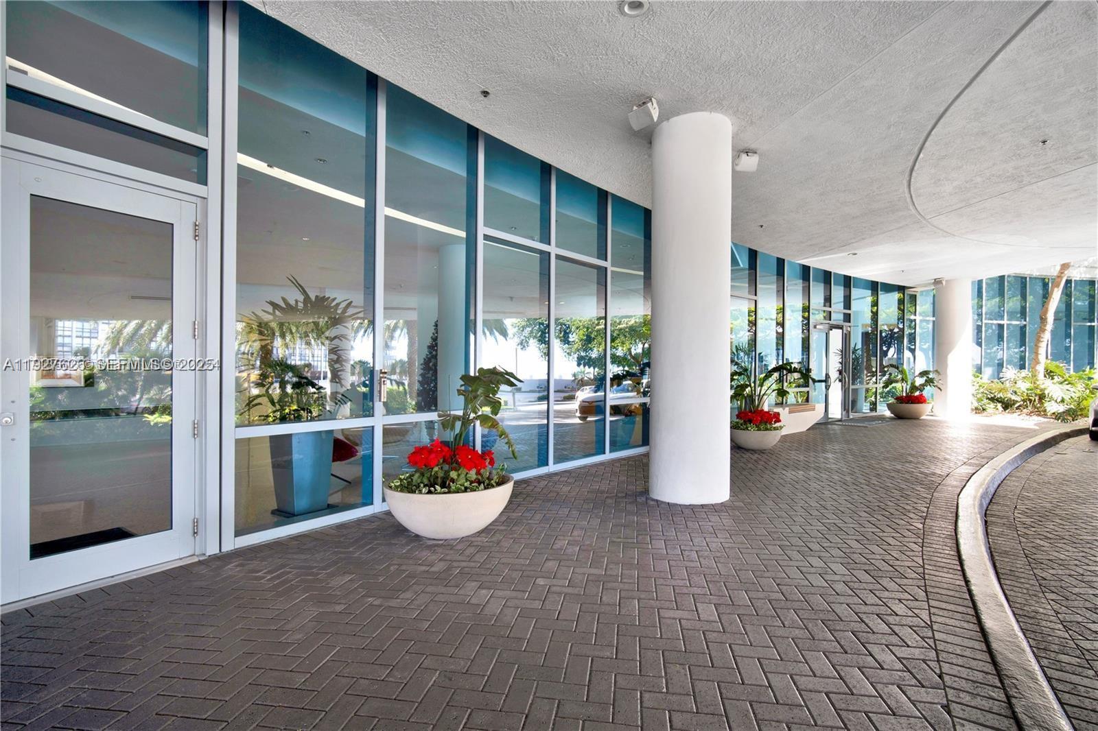 601 NE 36th St #2707 Miami, FL 33137