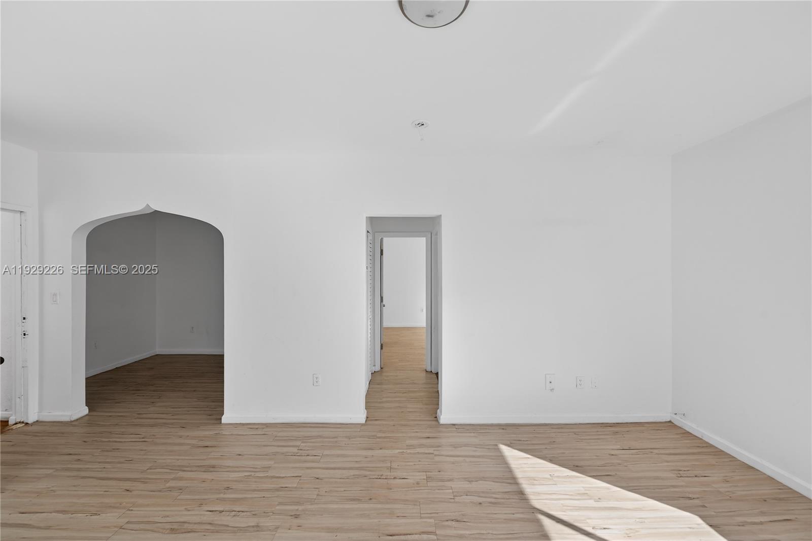 1220 Marseille Dr #8 Miami Beach, FL 33141