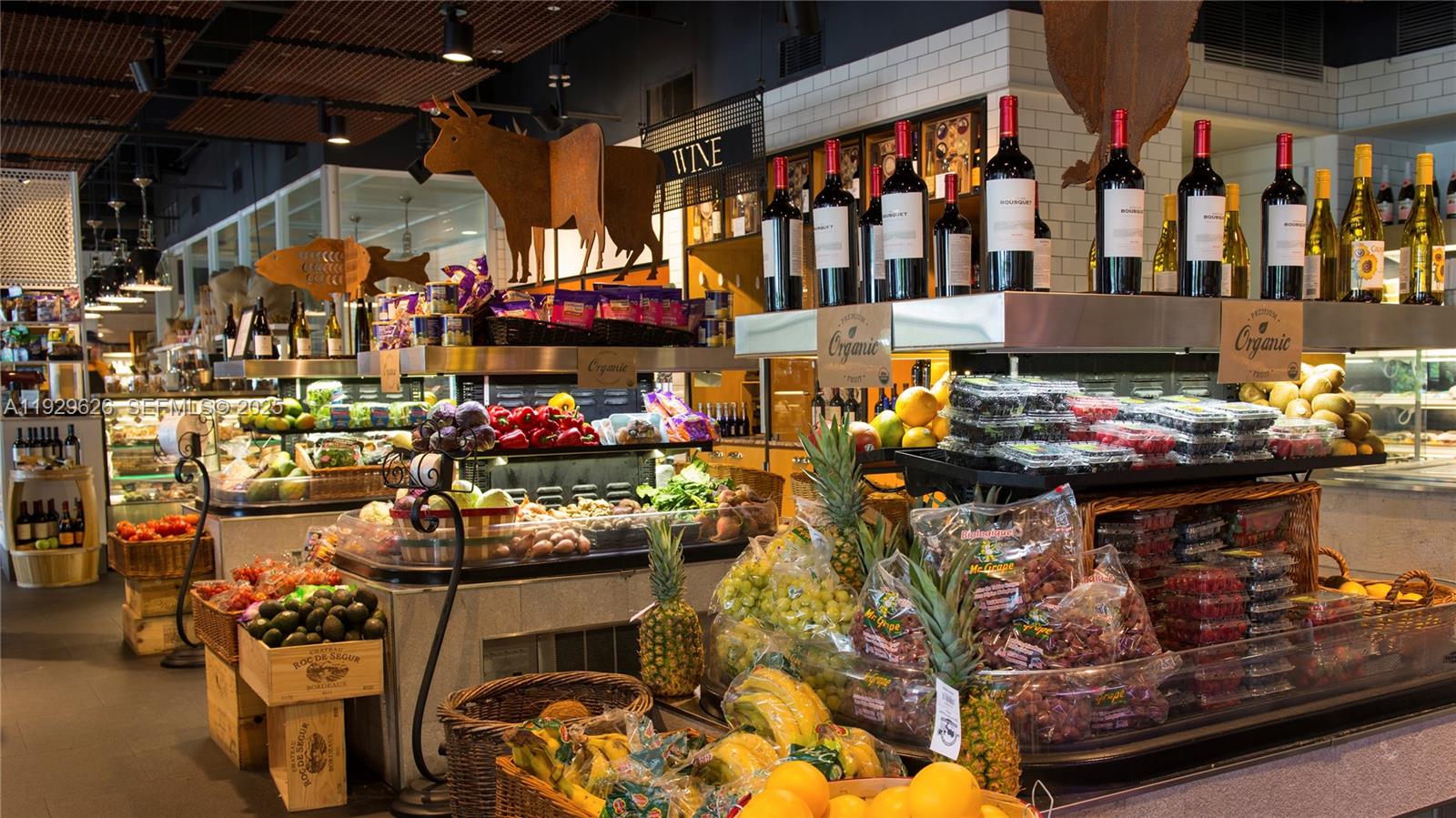 1004 Fisher Is Dr Miami Beach, FL 33109