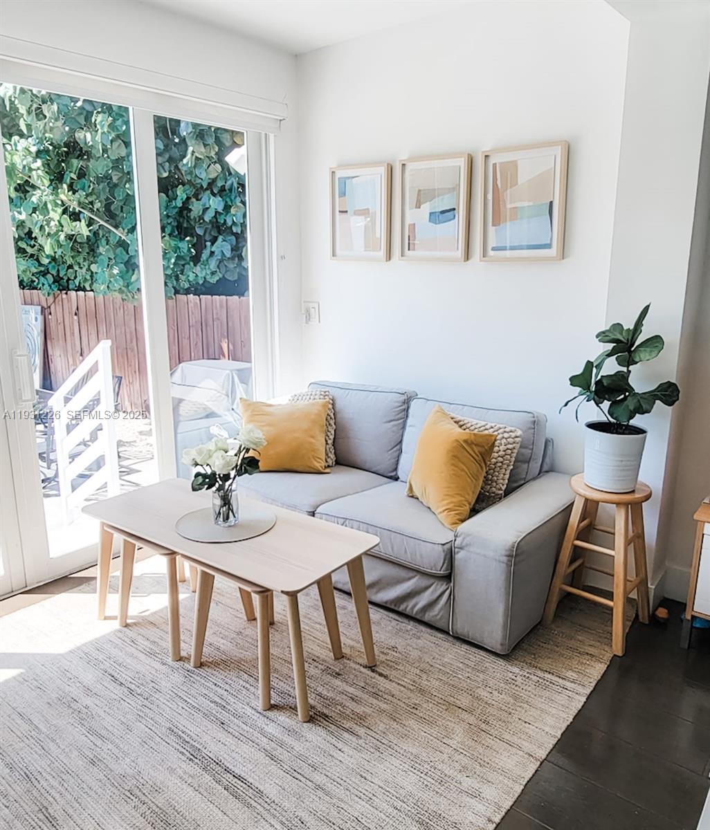 3685 SW 1st Ave Miami, FL 33145