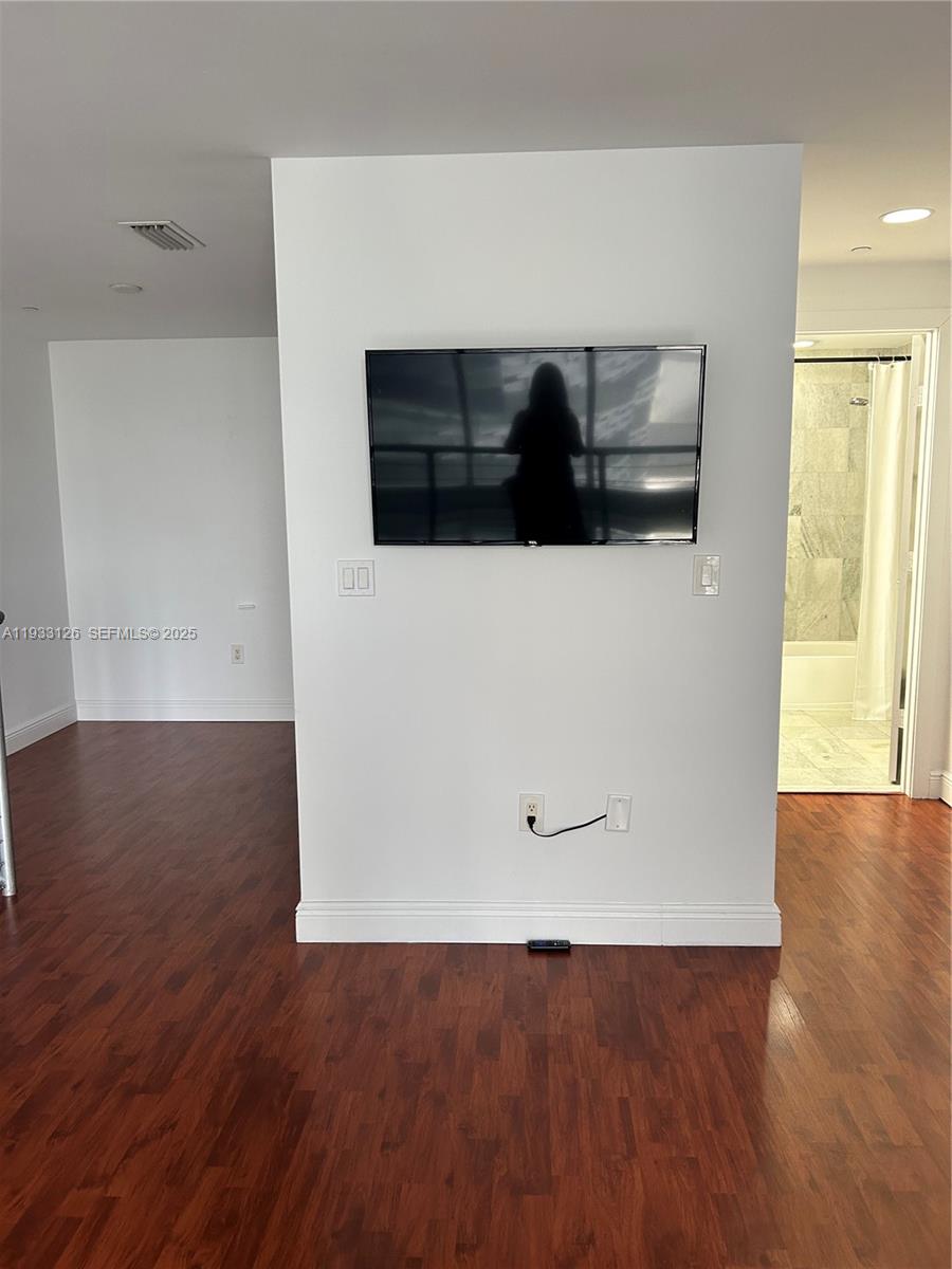 image 1060 Brickell - 105017