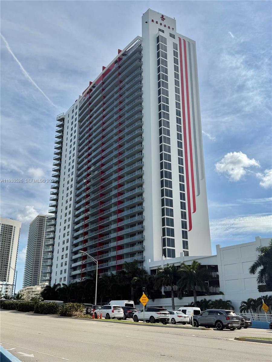 image Beachwalk Hotel & Residences1