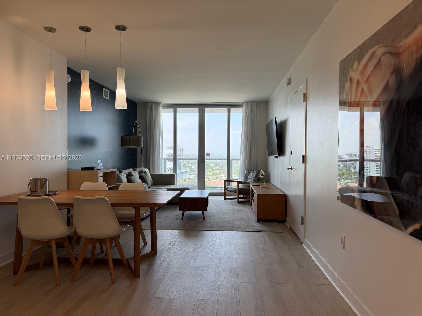 image Beachwalk Condominium6