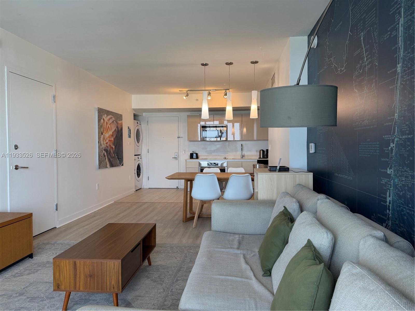 image Beachwalk Condominium7
