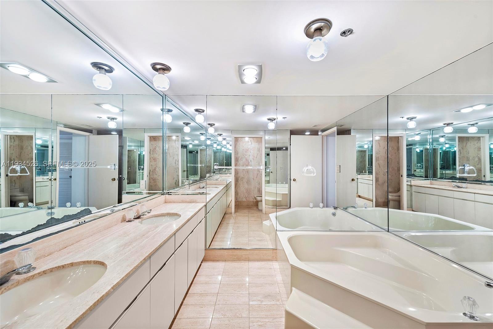 image Tiffany of Bal Harbour26