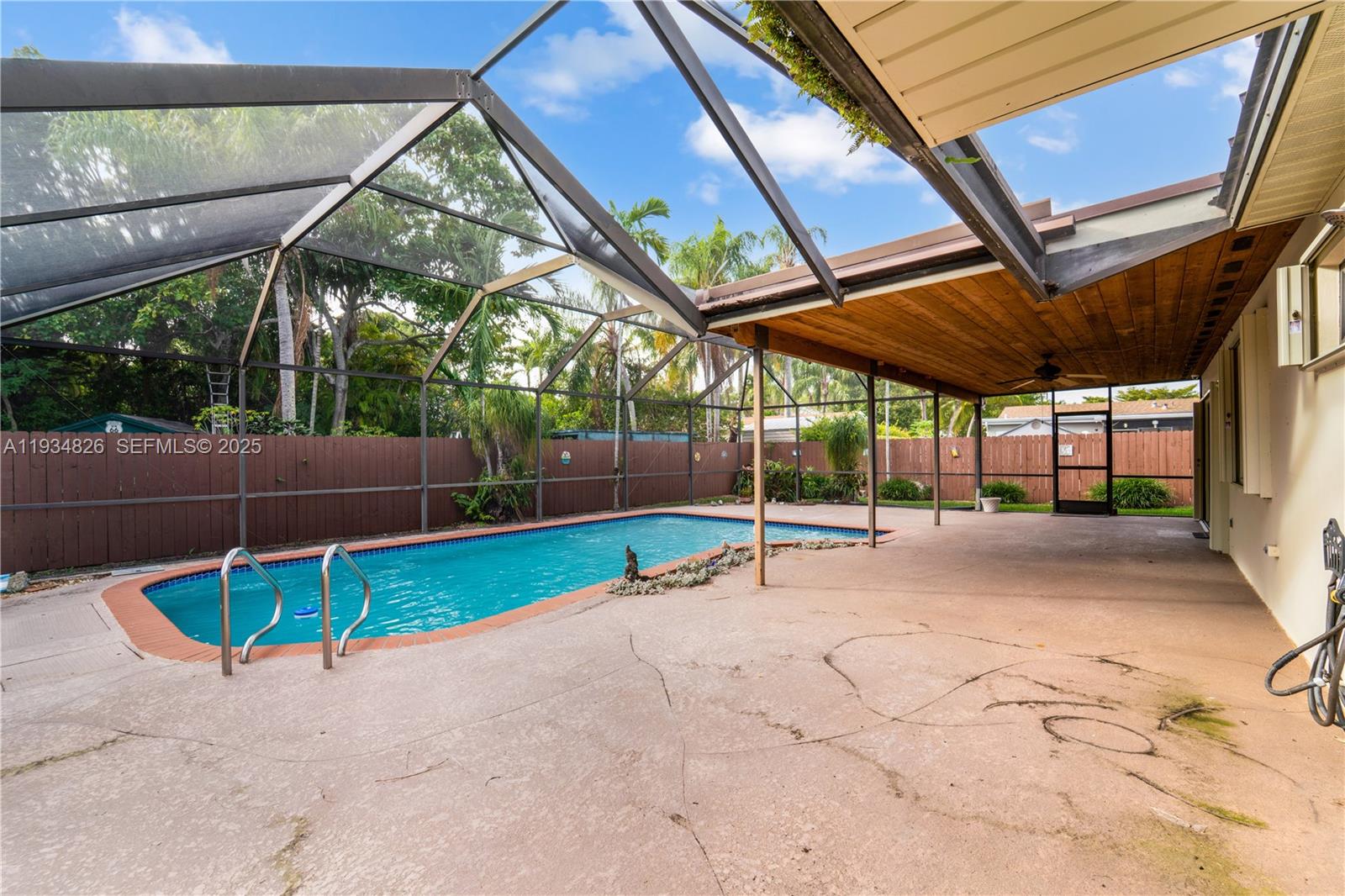 9660 SW 105th Ave Miami, FL 33176