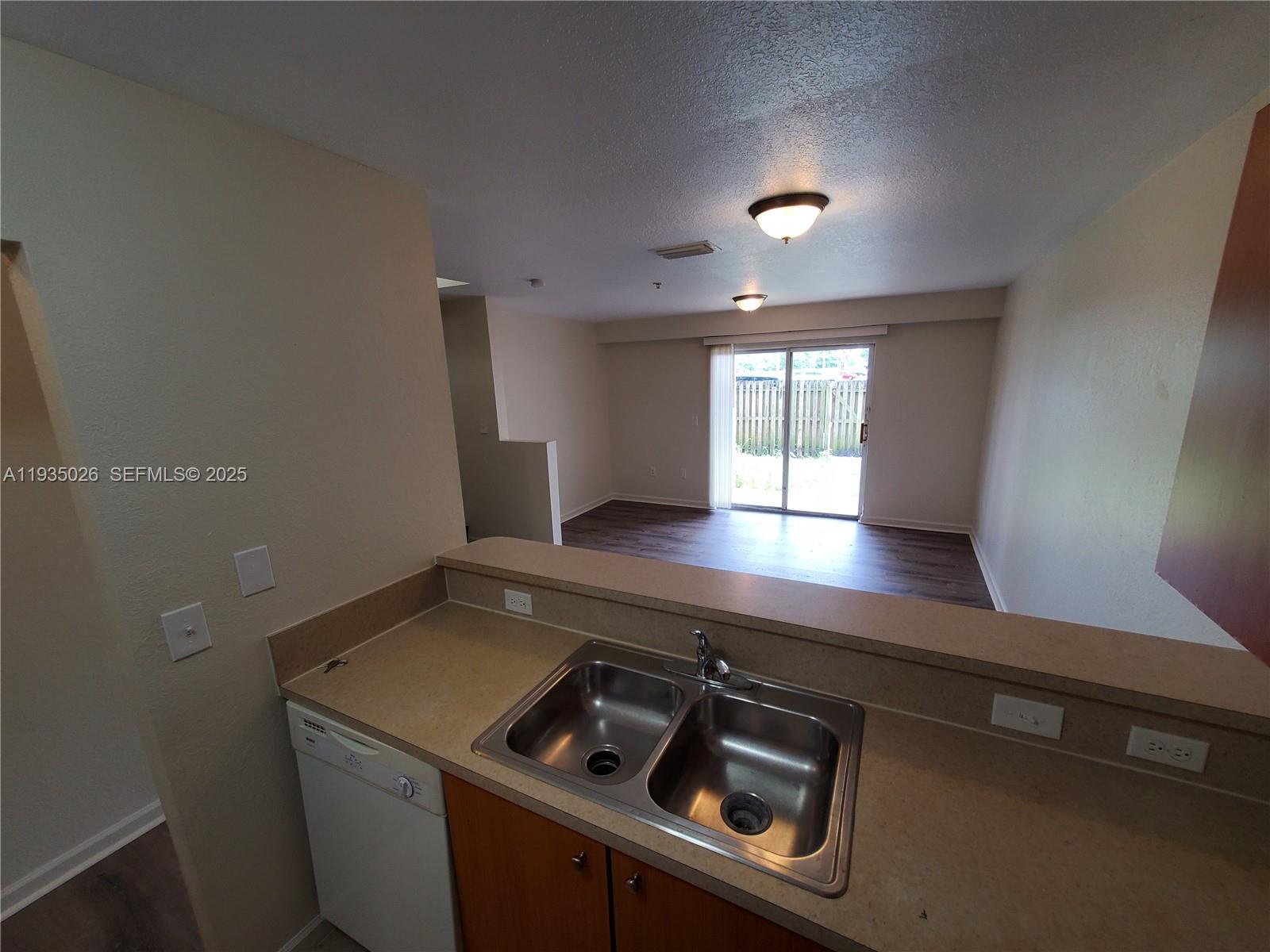 14238 NW 17th Ave #14238 Opa Locka, FL 33054