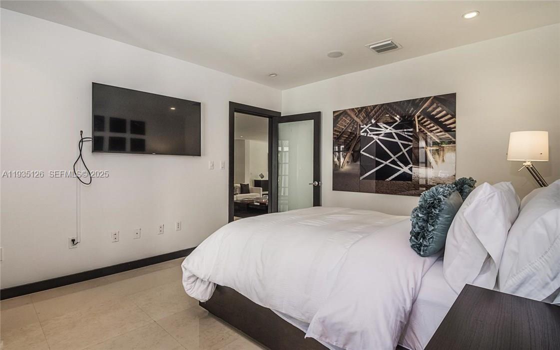 3020 Brickell Ave #3020 Miami, FL 33129