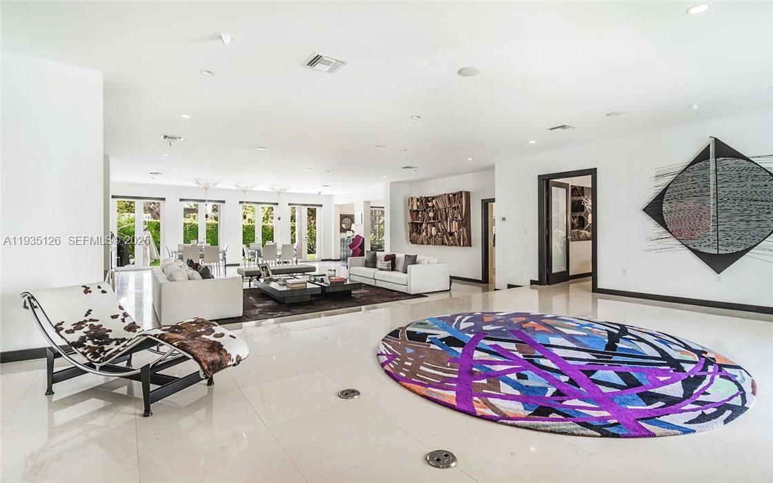 3020 Brickell Ave #3020 Miami, FL 33129