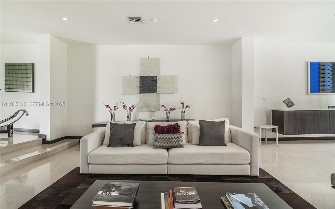 3020 Brickell Ave #3020 Miami, FL 33129