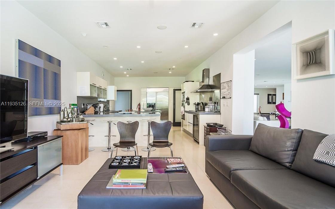 3020 Brickell Ave #3020 Miami, FL 33129