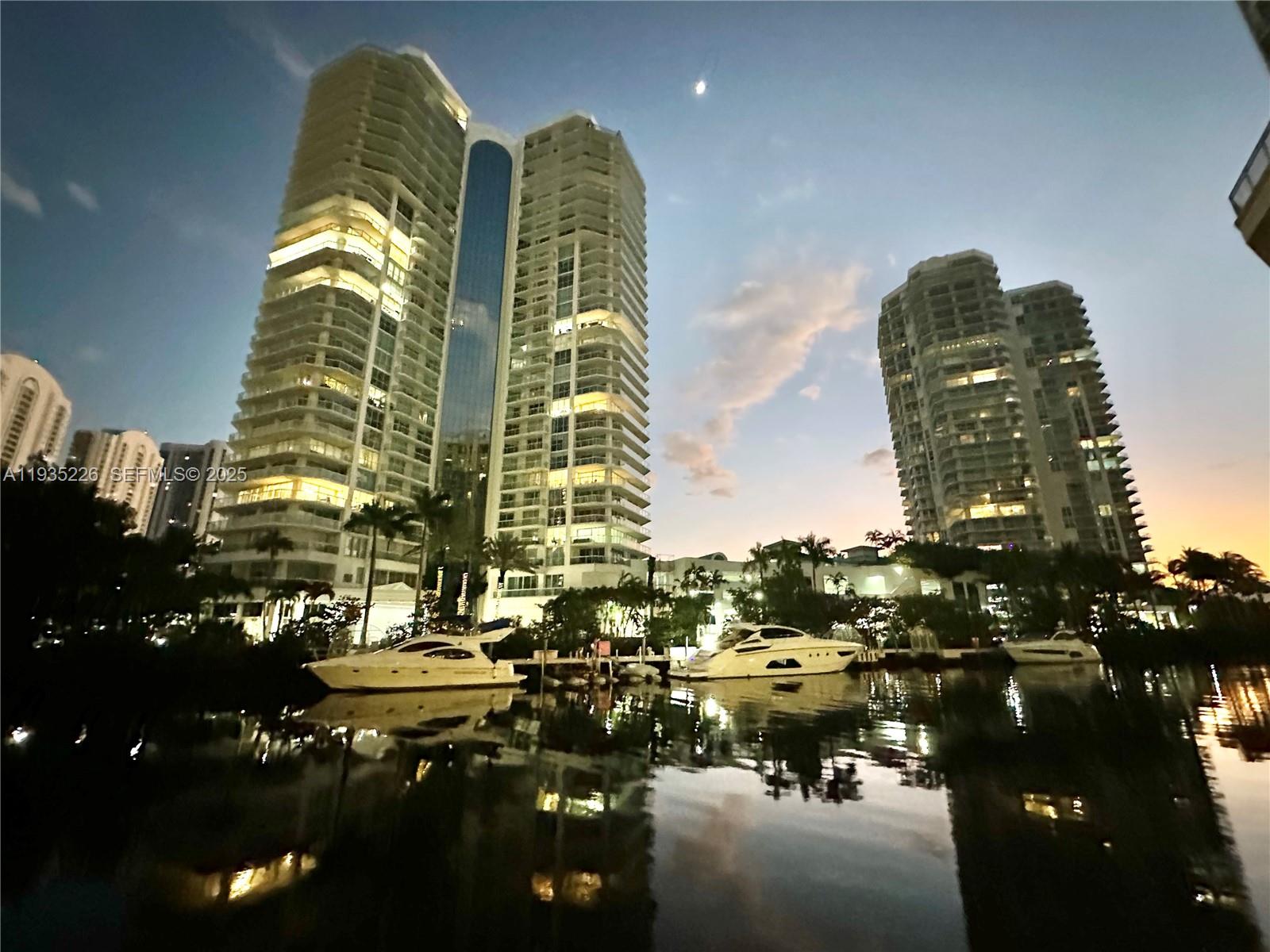 image St Tropez Sunny Isles15